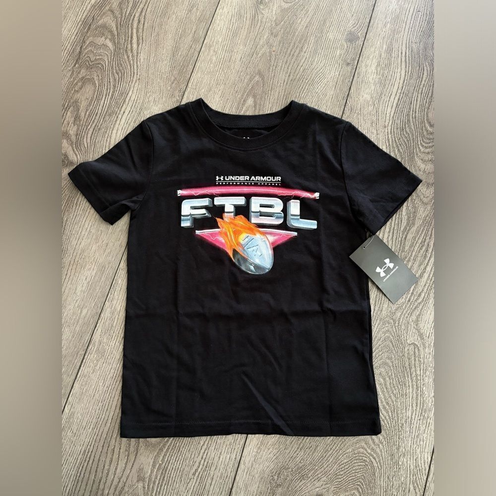 Under armour boys football  graphic t shirt